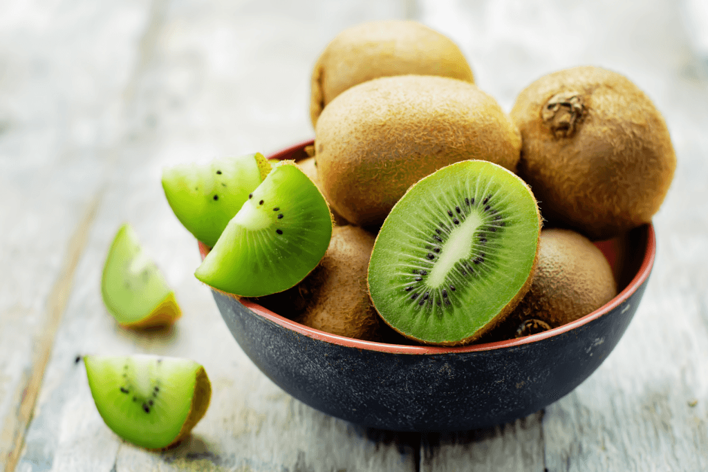 kiwis dans un bol